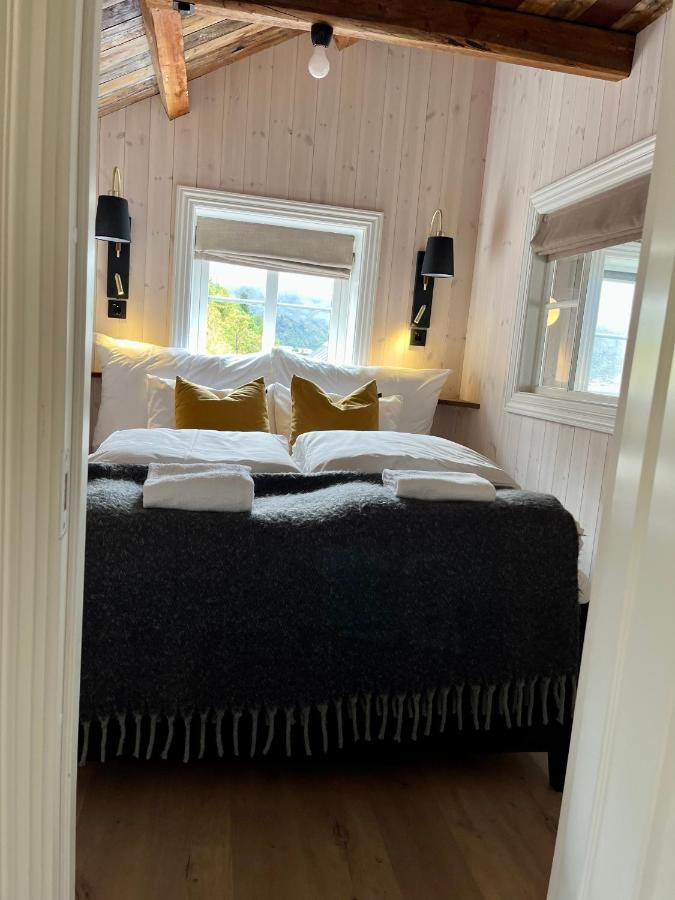 Lofoten Suite Apartments - Rostad Retro Rorbuer Reine Extérieur photo