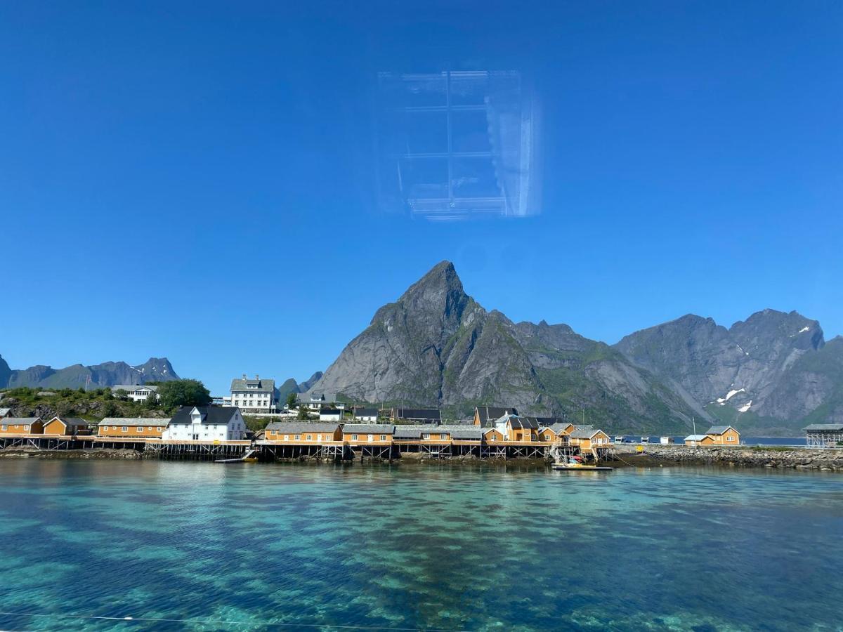 Lofoten Suite Apartments - Rostad Retro Rorbuer Reine Extérieur photo