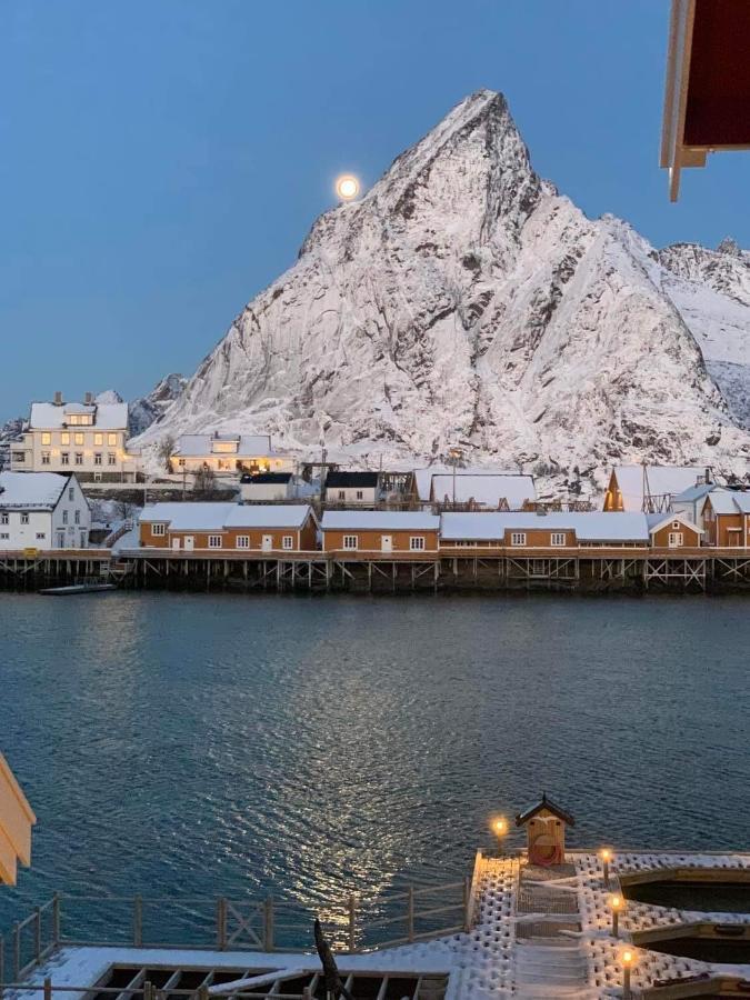 Lofoten Suite Apartments - Rostad Retro Rorbuer Reine Extérieur photo