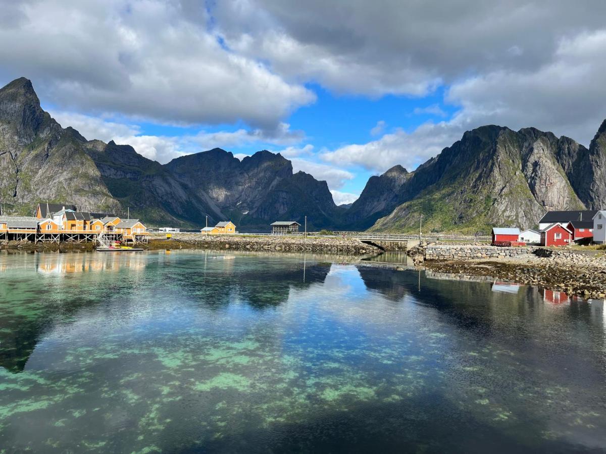 Lofoten Suite Apartments - Rostad Retro Rorbuer Reine Extérieur photo