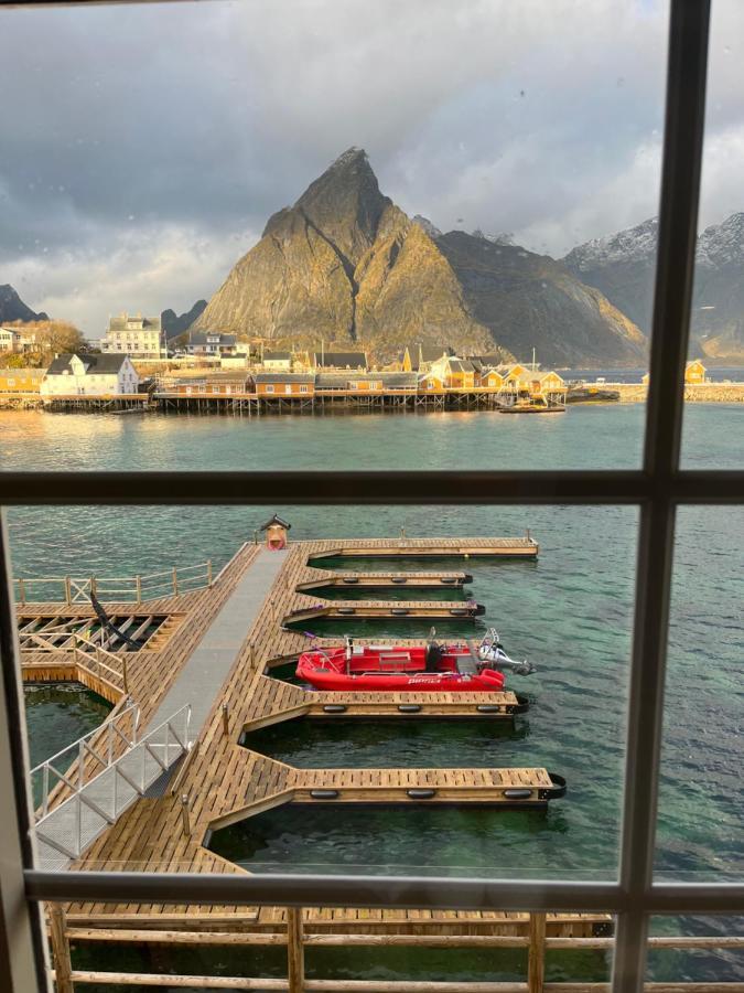 Lofoten Suite Apartments - Rostad Retro Rorbuer Reine Extérieur photo