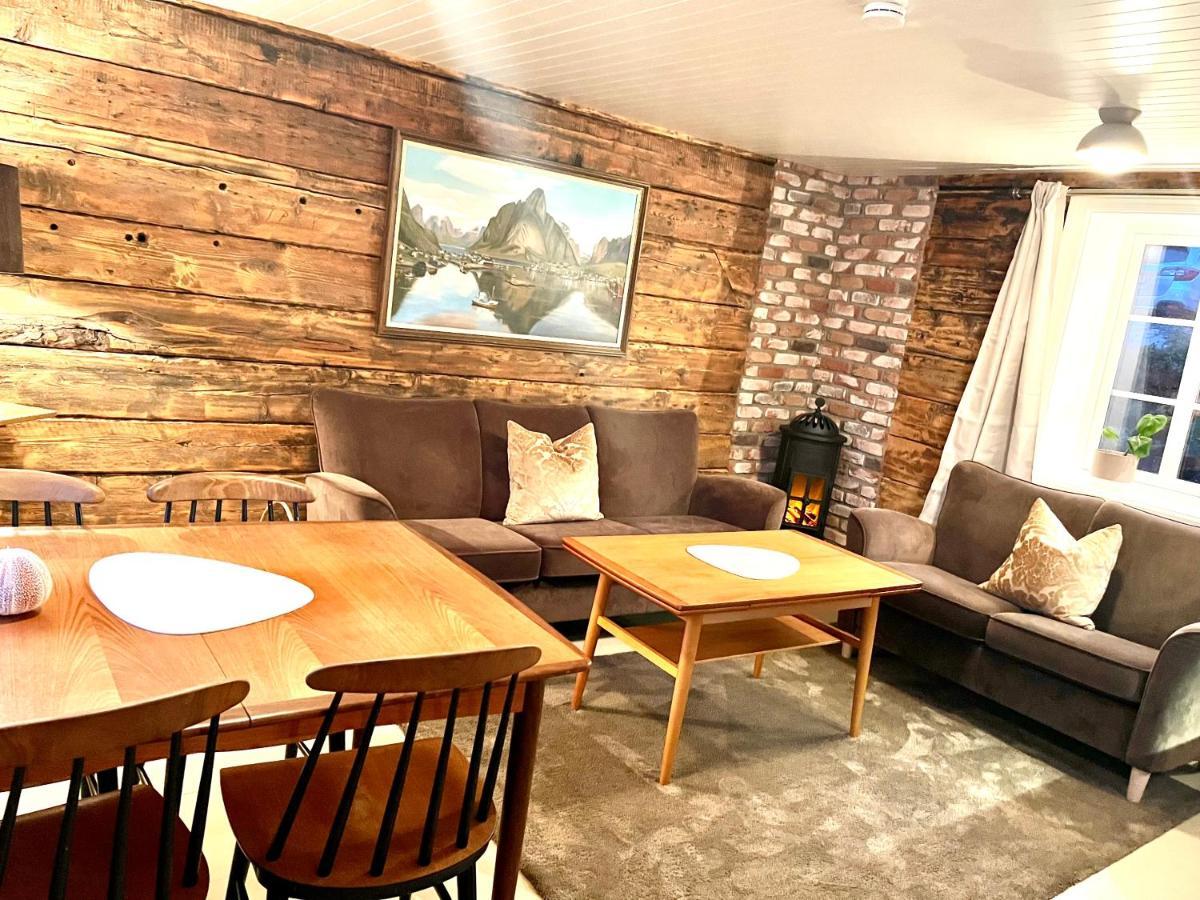 Lofoten Suite Apartments - Rostad Retro Rorbuer Reine Extérieur photo