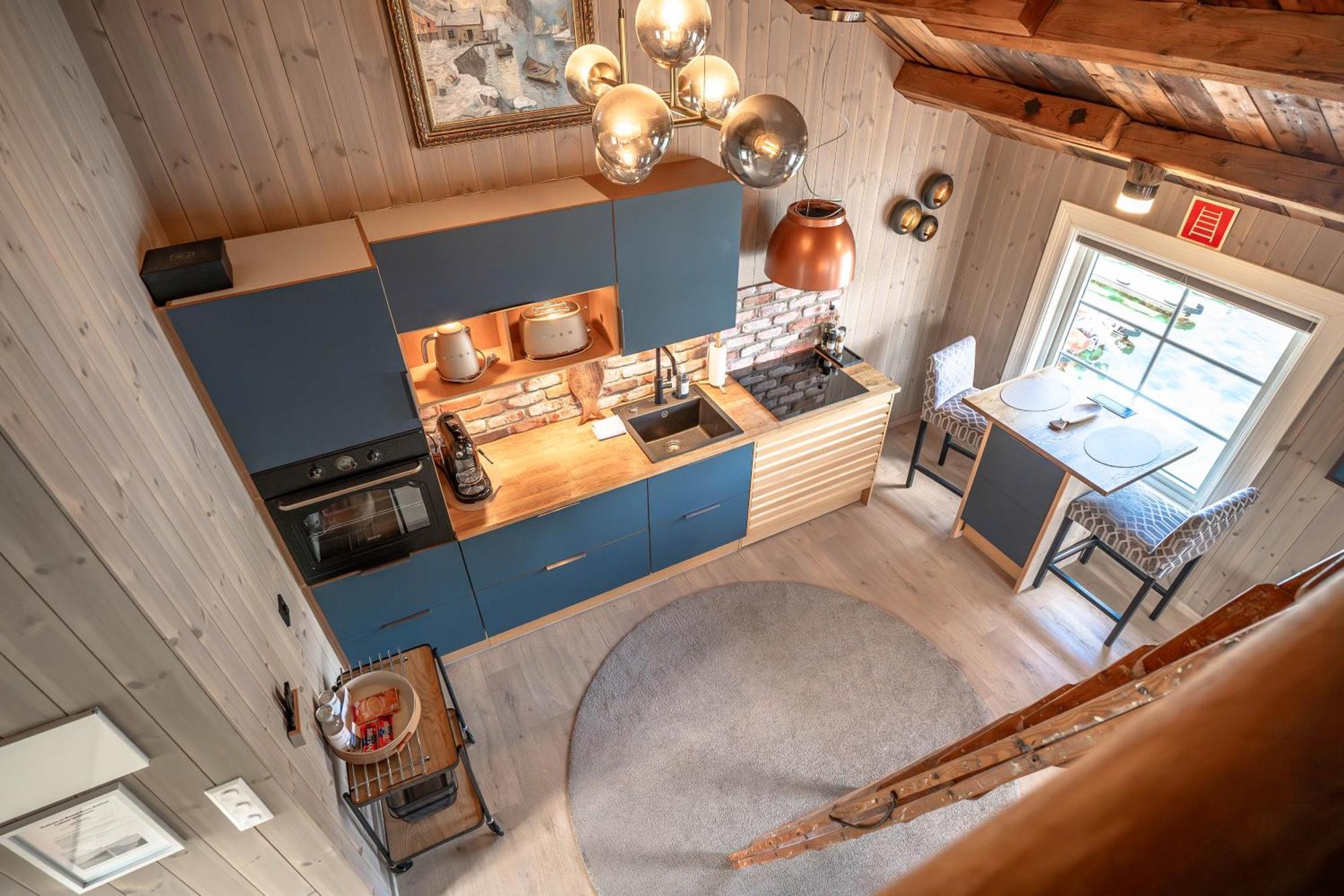 Lofoten Suite Apartments - Rostad Retro Rorbuer Reine Extérieur photo